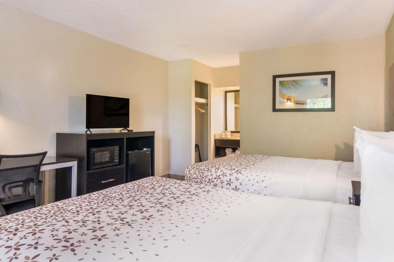 Surestay Hotel By Best Western St Pete Clearwater Airport Exterior foto