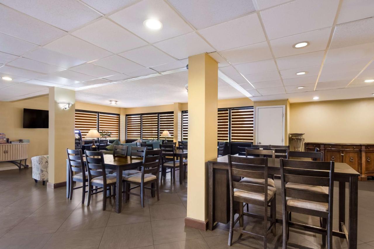 Surestay Hotel By Best Western St Pete Clearwater Airport Exterior foto